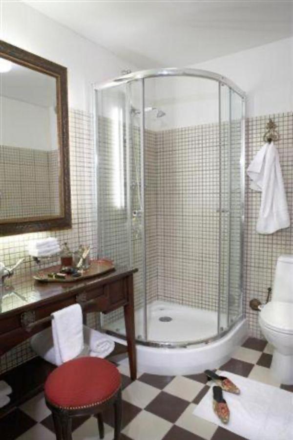 Apvalaus Stalo Klubas Gastro & Spa Hotel Тракай Экстерьер фото